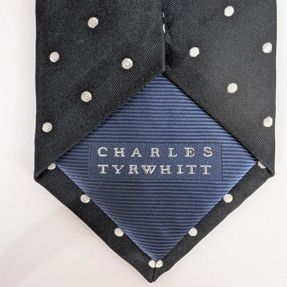 Charles Tyrwhitt Silk Woven Tie Black Herringbone Polka Dot Classic Timeless